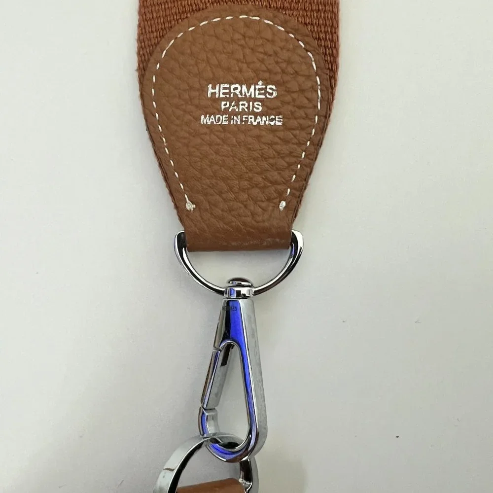 Evelyne III PM Gold Clemence Bag w/ Silver Hardware - Picture 11 of 16